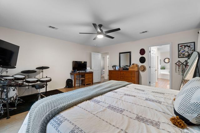 1302 Calcutta Drive, Gulf Breeze, FL 32563