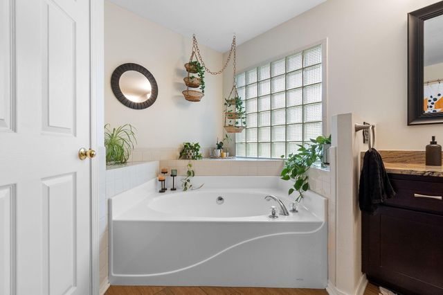 1302 Calcutta Drive, Gulf Breeze, FL 32563