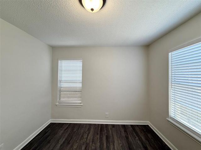 3635 N Macgregor Way 17, Houston, TX 77004