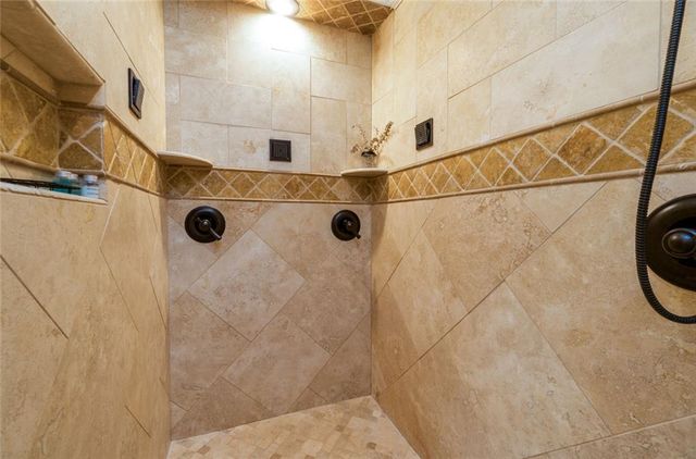 350 Galway Drive, Kingston, GA 30145