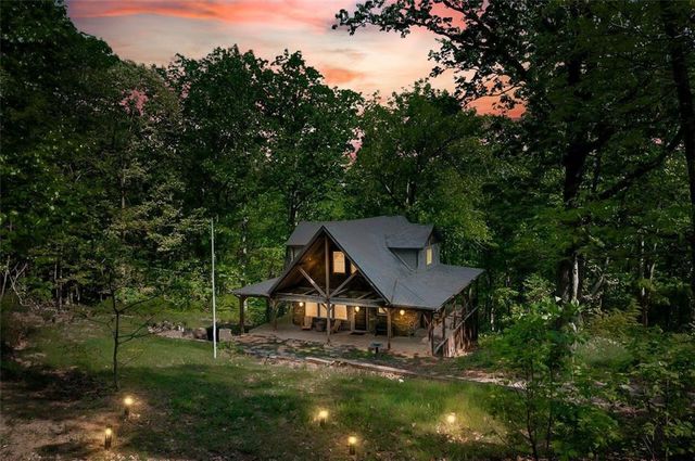 350 Galway Drive, Kingston, GA 30145