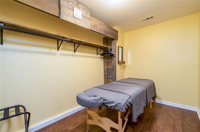 350 Galway Drive, Kingston, GA 30145