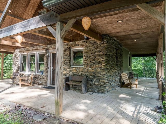 350 Galway Drive, Kingston, GA 30145