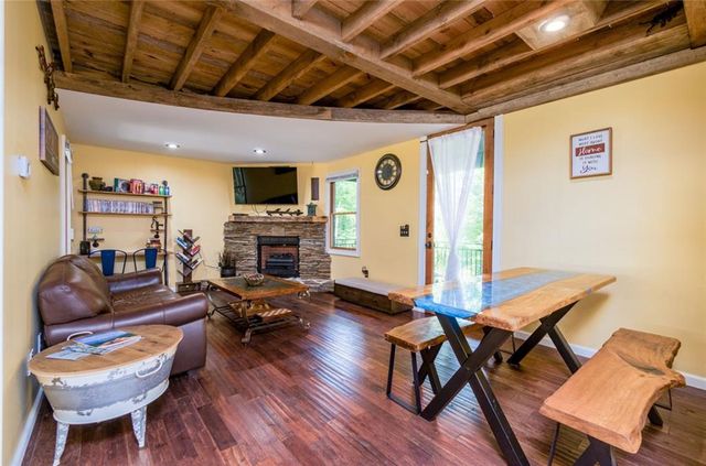 350 Galway Drive, Kingston, GA 30145