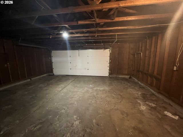 9818 Se CLACKAMAS Rd, Clackamas, OR 97015