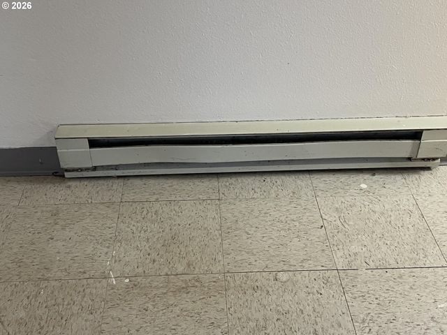 9818 Se CLACKAMAS Rd, Clackamas, OR 97015