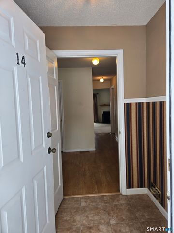 14 Tulip Drive D, Seymour, CT 06483