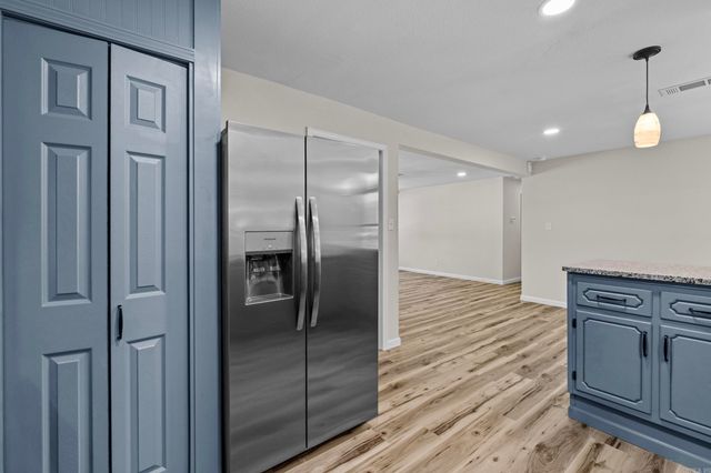 1002 N Holly, Searcy, AR 72143