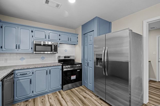 1002 N Holly, Searcy, AR 72143