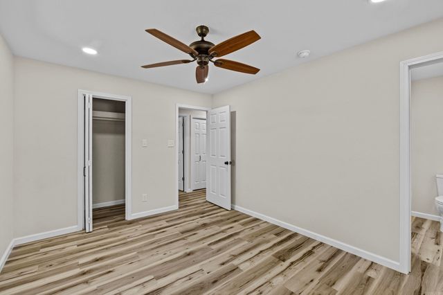 1002 N Holly, Searcy, AR 72143