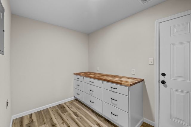 1002 N Holly, Searcy, AR 72143