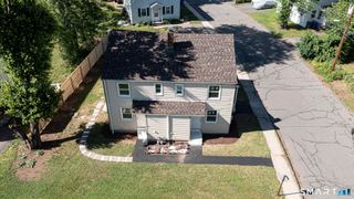 163-165 Woodlawn Circle, East Hartford, CT 06108