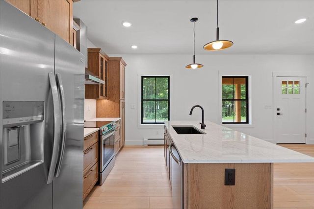 41 Champ Lane, Bolton, VT 05676