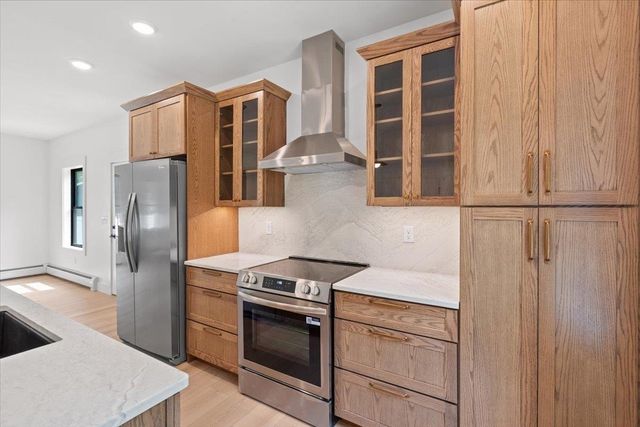 41 Champ Lane, Bolton, VT 05676