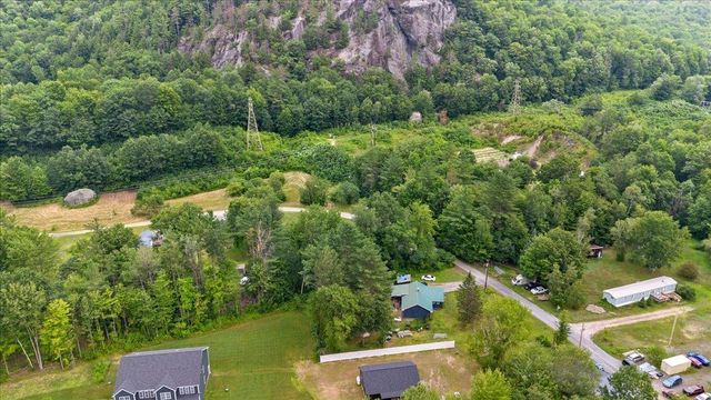 41 Champ Lane, Bolton, VT 05676