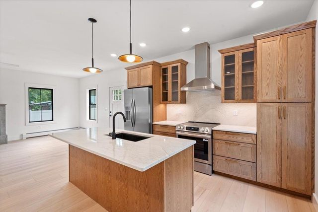 41 Champ Lane, Bolton, VT 05676