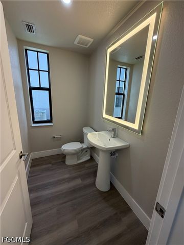 9908 Portofino CIR, Fort Myers, FL 33967