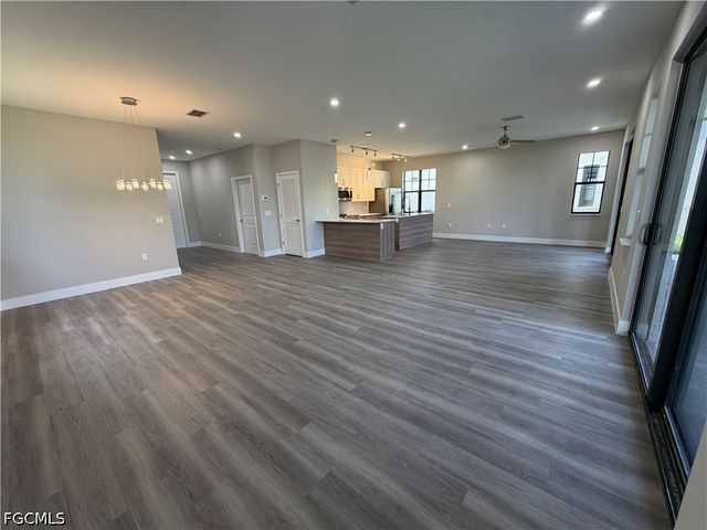 9908 Portofino CIR, Fort Myers, FL 33967