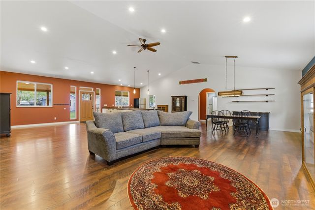 5119 Regan Road, Cashmere, WA 98815