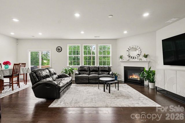 1031 Lookout Shoals Drive, Fort Mill, SC 29715