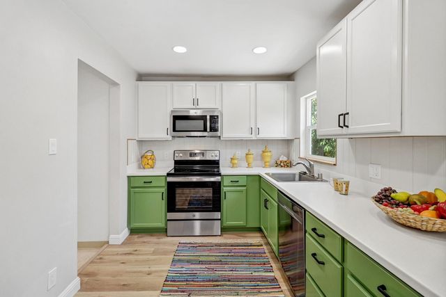 5031 73rd, Sacramento, CA 95820