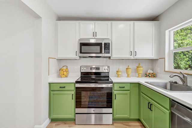 5031 73rd, Sacramento, CA 95820