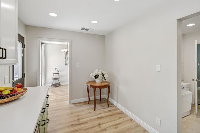 5031 73rd, Sacramento, CA 95820
