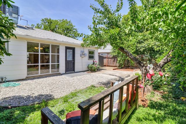 5031 73rd, Sacramento, CA 95820