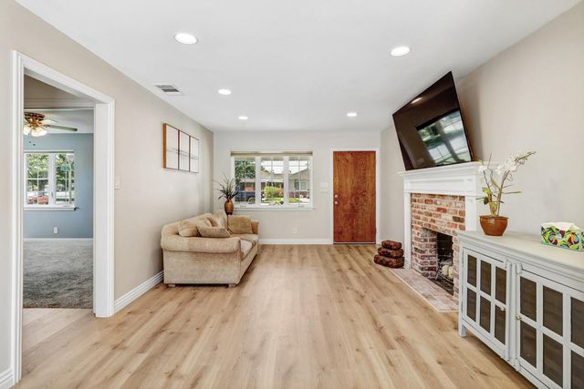 5031 73rd, Sacramento, CA 95820