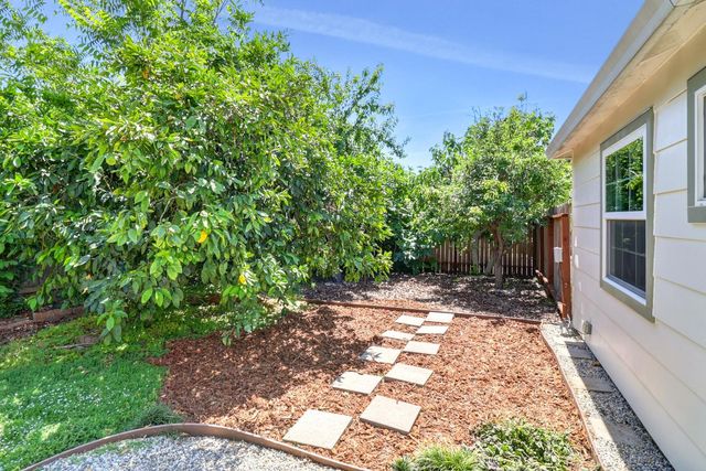 5031 73rd, Sacramento, CA 95820