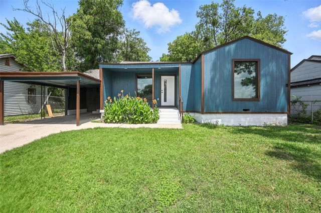 2729 Wallace Street, Fort Worth, TX 76105