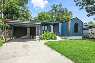 2729 Wallace Street, Fort Worth, TX 76105