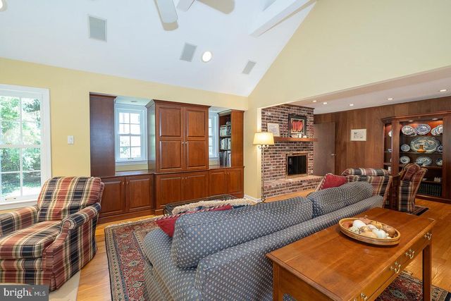 132 GULPH HILLS RD, Wayne, PA 19087