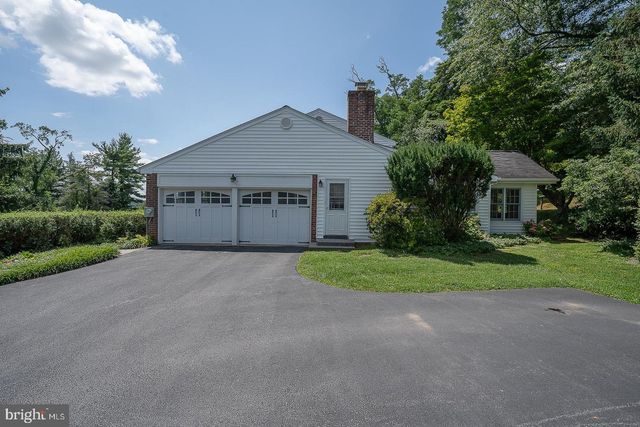 132 GULPH HILLS RD, Wayne, PA 19087