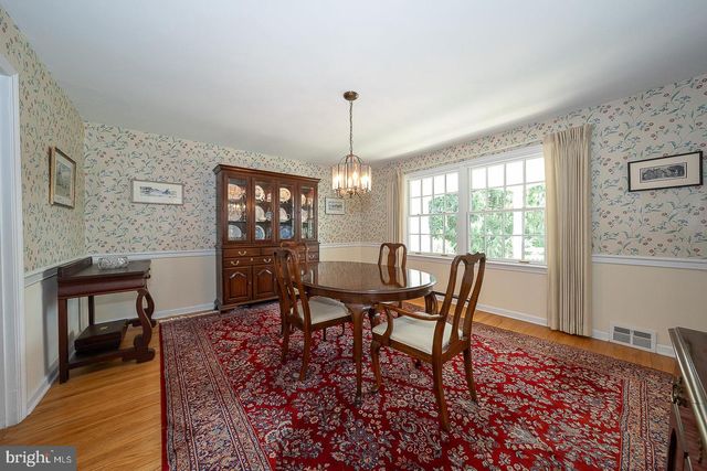 132 GULPH HILLS RD, Wayne, PA 19087