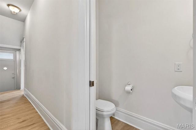 5137 Washington Place, St Louis, MO 63108