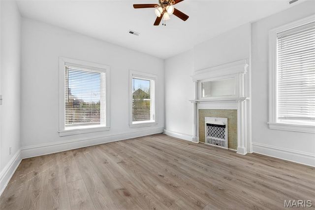 5137 Washington Place, St Louis, MO 63108