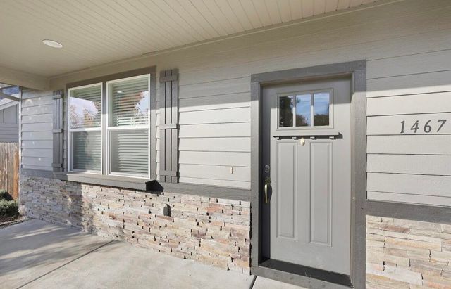 1467 S Spring Street, Medford, OR 97504