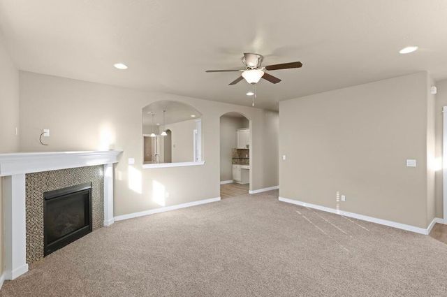 1467 S Spring Street, Medford, OR 97504