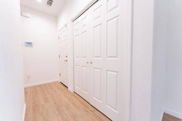 13760 Larkspur Way, Armona, CA 93202