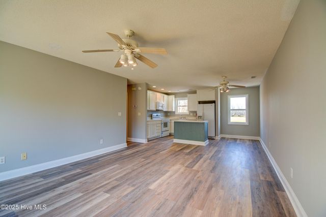 320 Belt Road, Hampstead, NC 28443