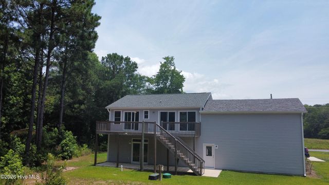 320 Belt Road, Hampstead, NC 28443