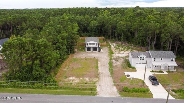 320 Belt Road, Hampstead, NC 28443