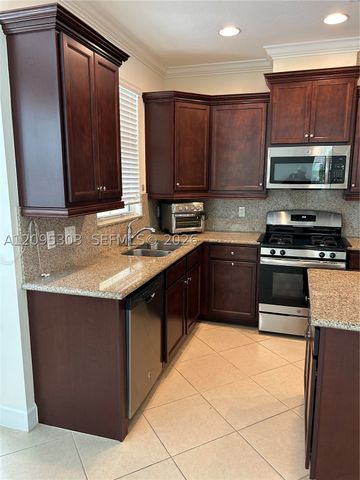 2979 NW 124th Way, Sunrise, FL 33323