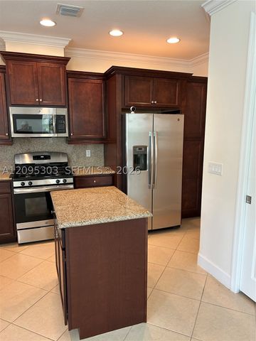 2979 NW 124th Way, Sunrise, FL 33323