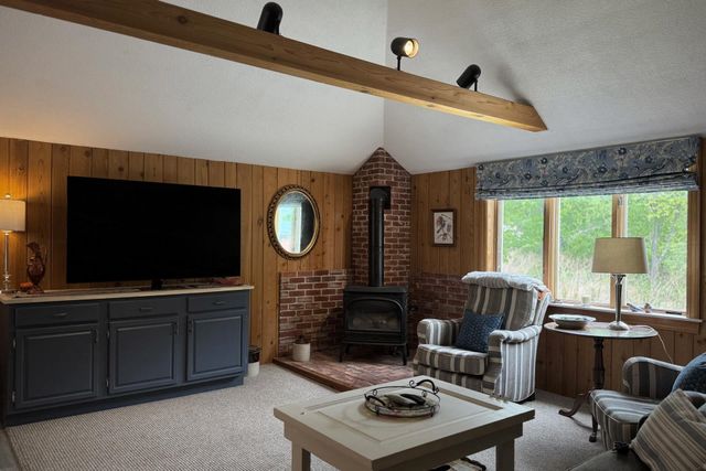 4 Court Street, Newfane, VT 05345