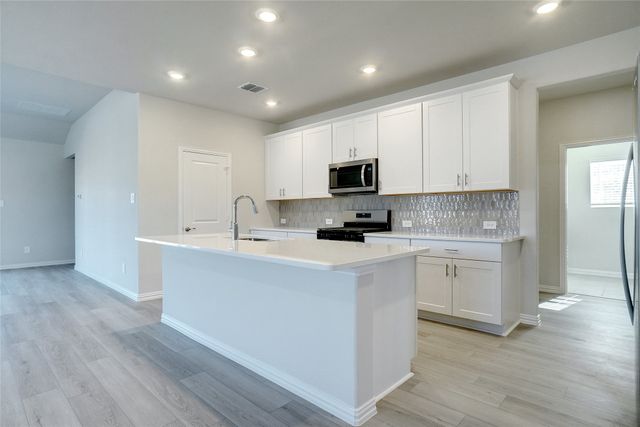 1008 Eagle Run Lane, Lavon, TX 75166