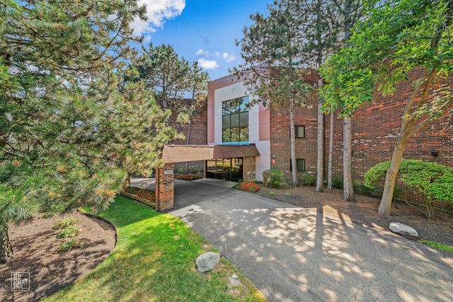 1026 Castilian Court 113, Glenview, IL 60025