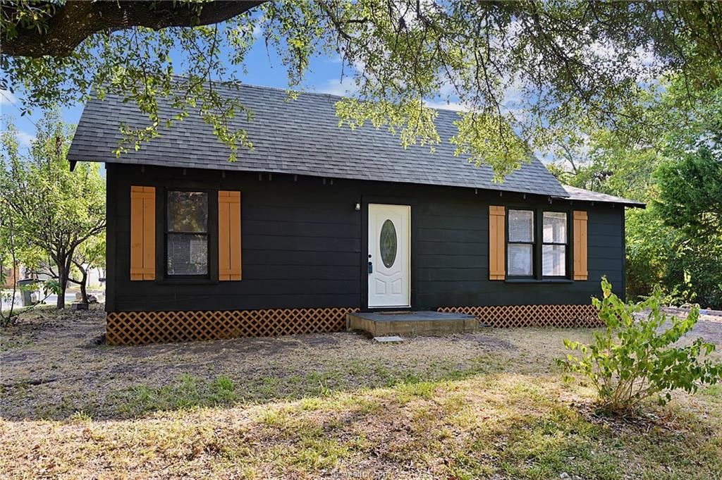 1100 East 25th Street, Bryan, TX 77803 — exterior