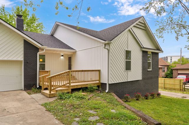 2021 E Lark Street, Springfield, MO 65804